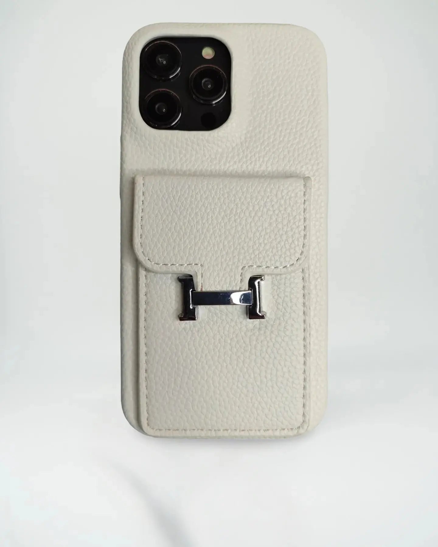 Le Lilas Hermès iPhone 17 Pro Max Case with Cardholder BREATHE