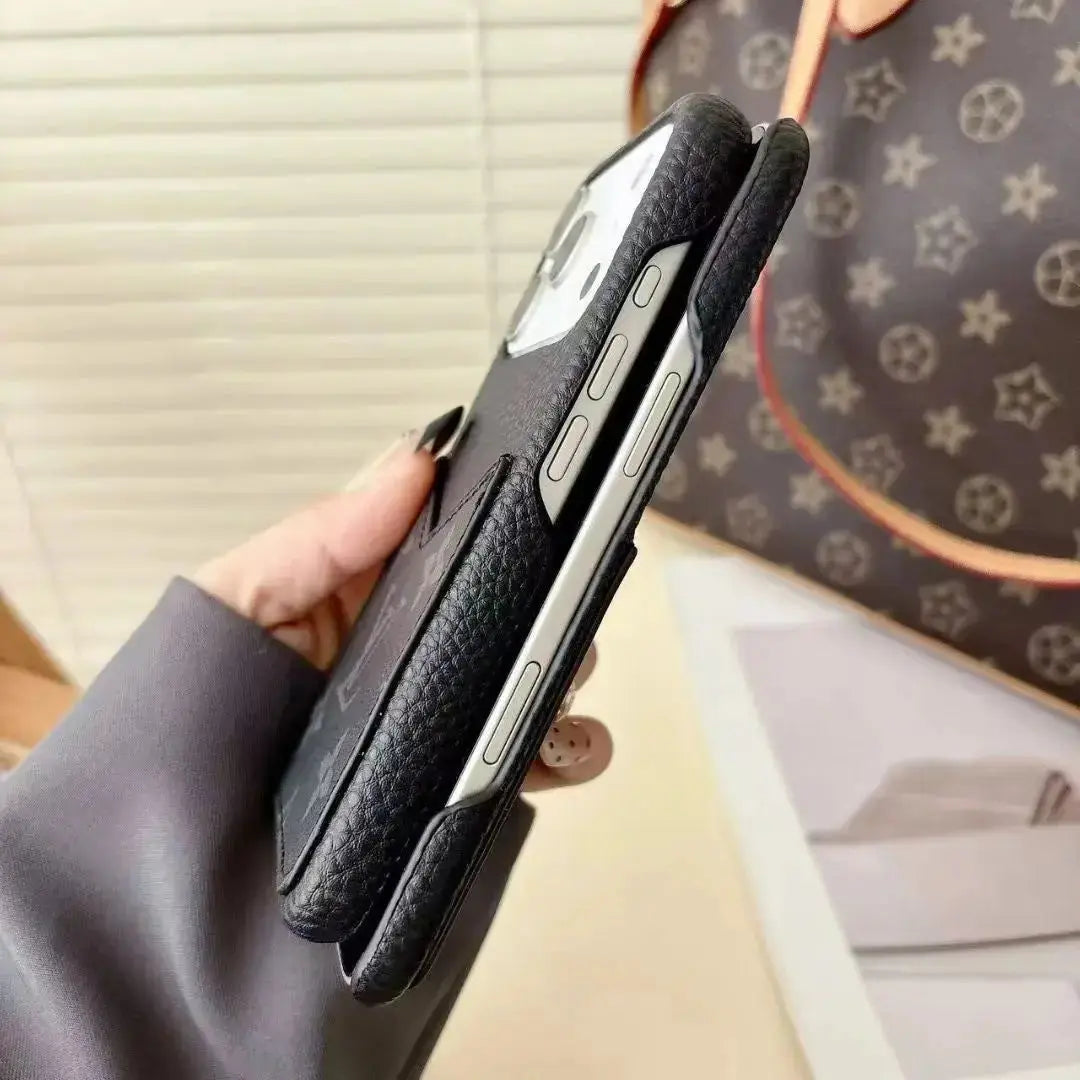 Louis Vuitton iPhone 17 Pro Max Case – Bumper Pallas Monogram Canvas Edition BREATHE