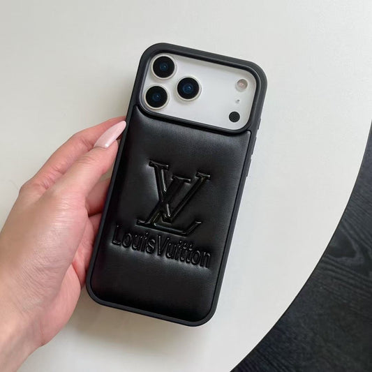 Luxury Louis Vuitton iPhone 18 Pro Max Case – Ultra-Slim Designer LV Cover For iPhone