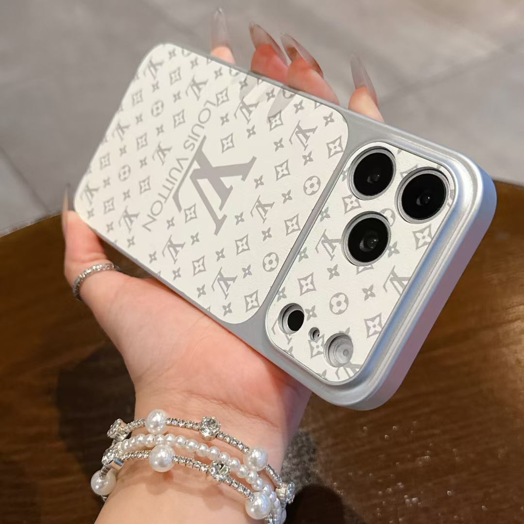 Louis Vuitton Monogram iPhone 18 Pro Max Case – Luxury Designer Cover