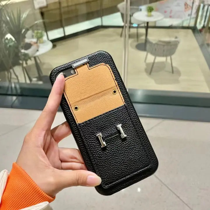 Le Noir Hermès iPhone 17 Pro Max Case with Cardholder BREATHE