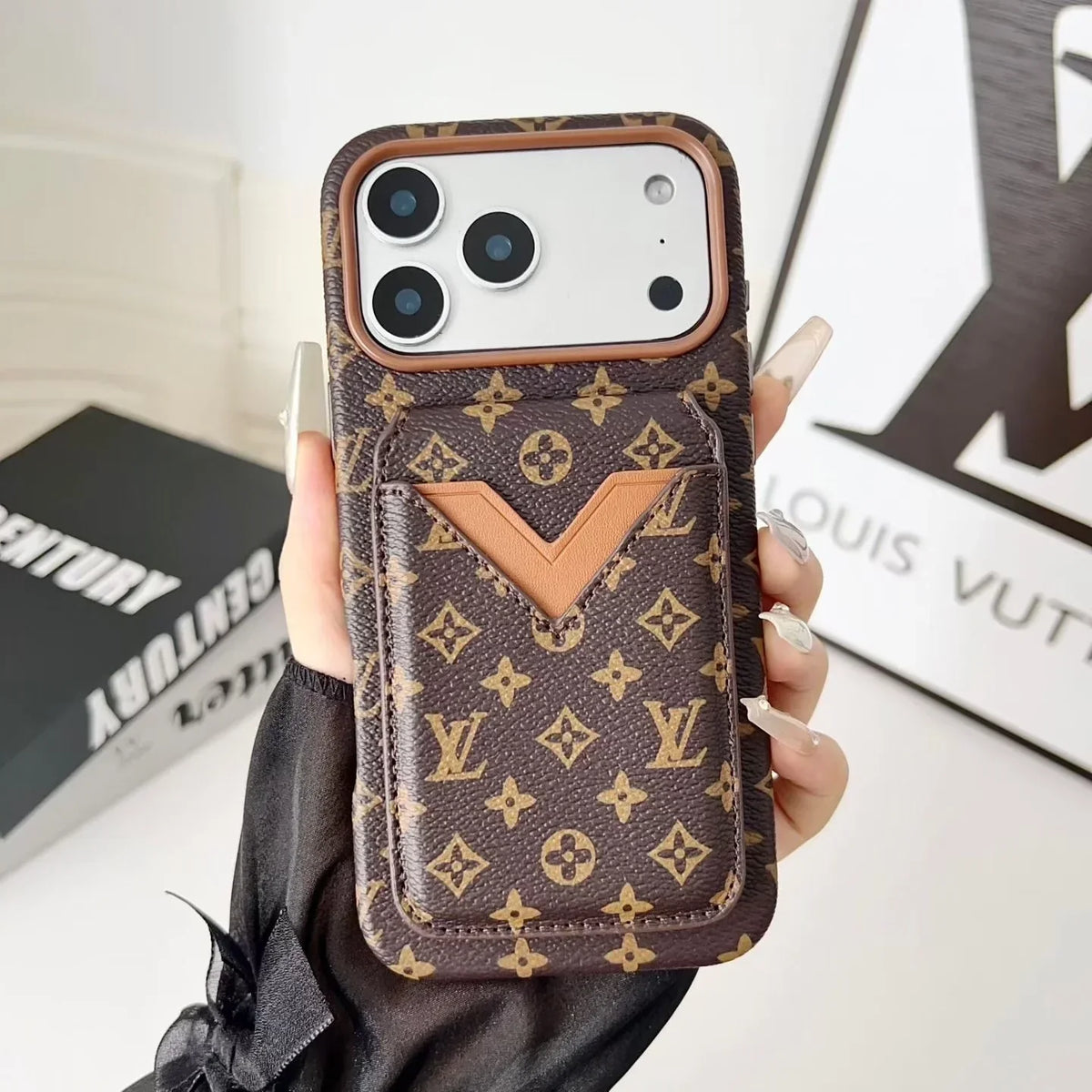 Louis Vuitton iPhone 18 Pro Case with Cardholder – Small Monogram Leather