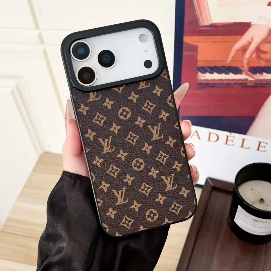Louis Vuitton iPhone 18 Pro Case Magsafe – Classic Monogram & Damier Leather