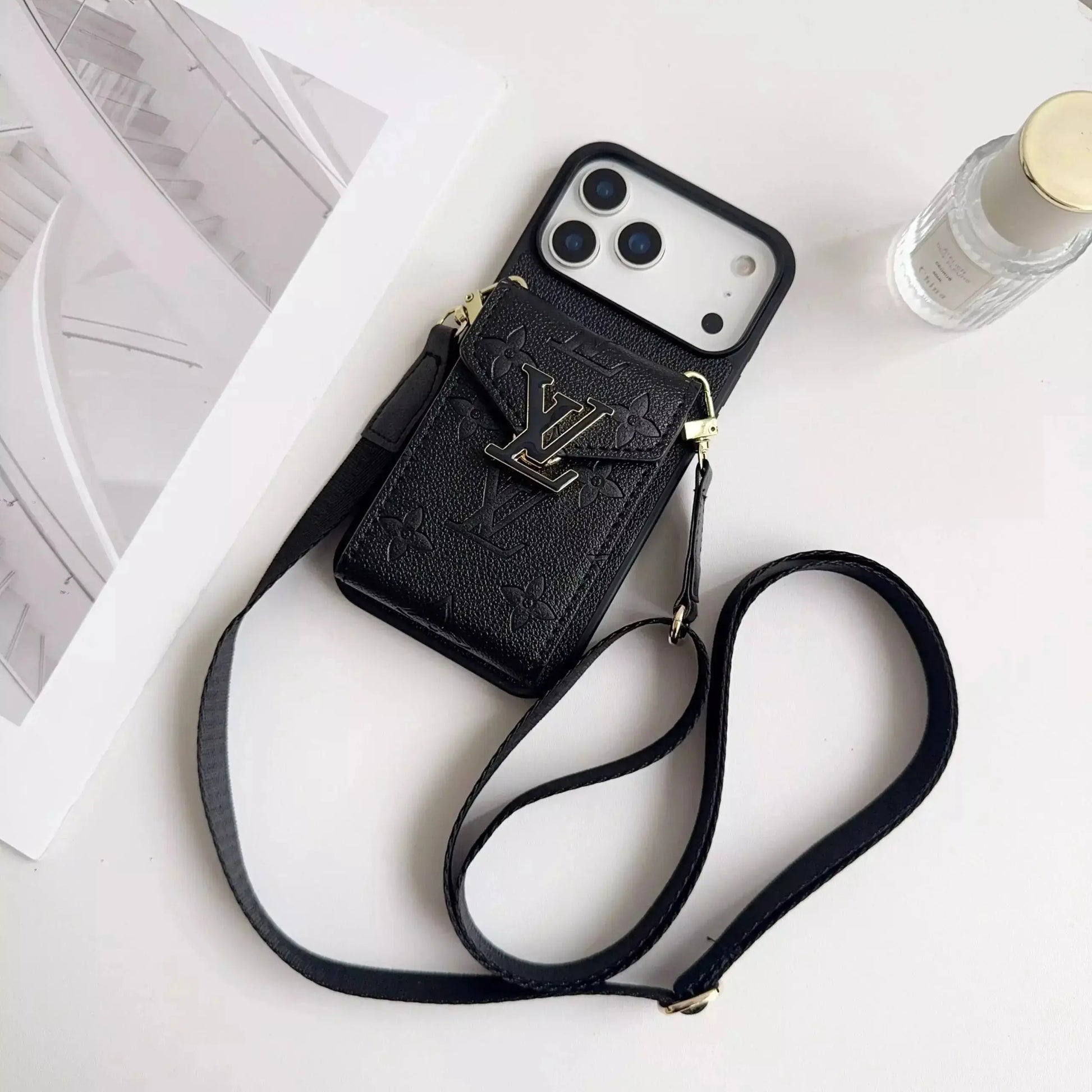 Black Louis Vuitton 17 Pro Max Case With Cardholder Luxury LV BREATHE Black Louis Vuitton 17 Pro Max Case With Cardholder Luxury LV BREATHE