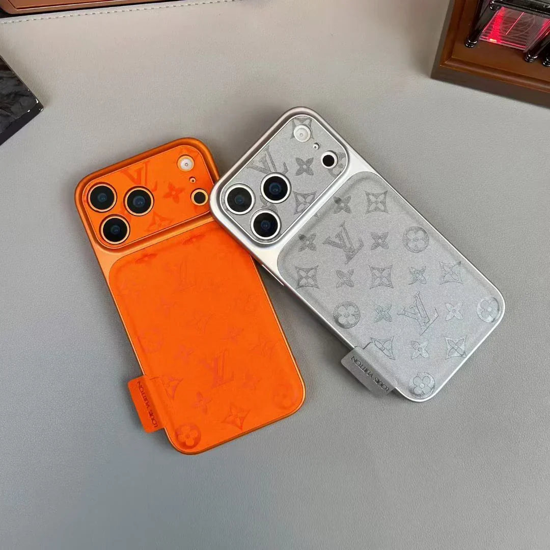 Louis Vuitton iPhone 18 Pro Max Leather Case – Luxury Designer Protective Cover – Gray