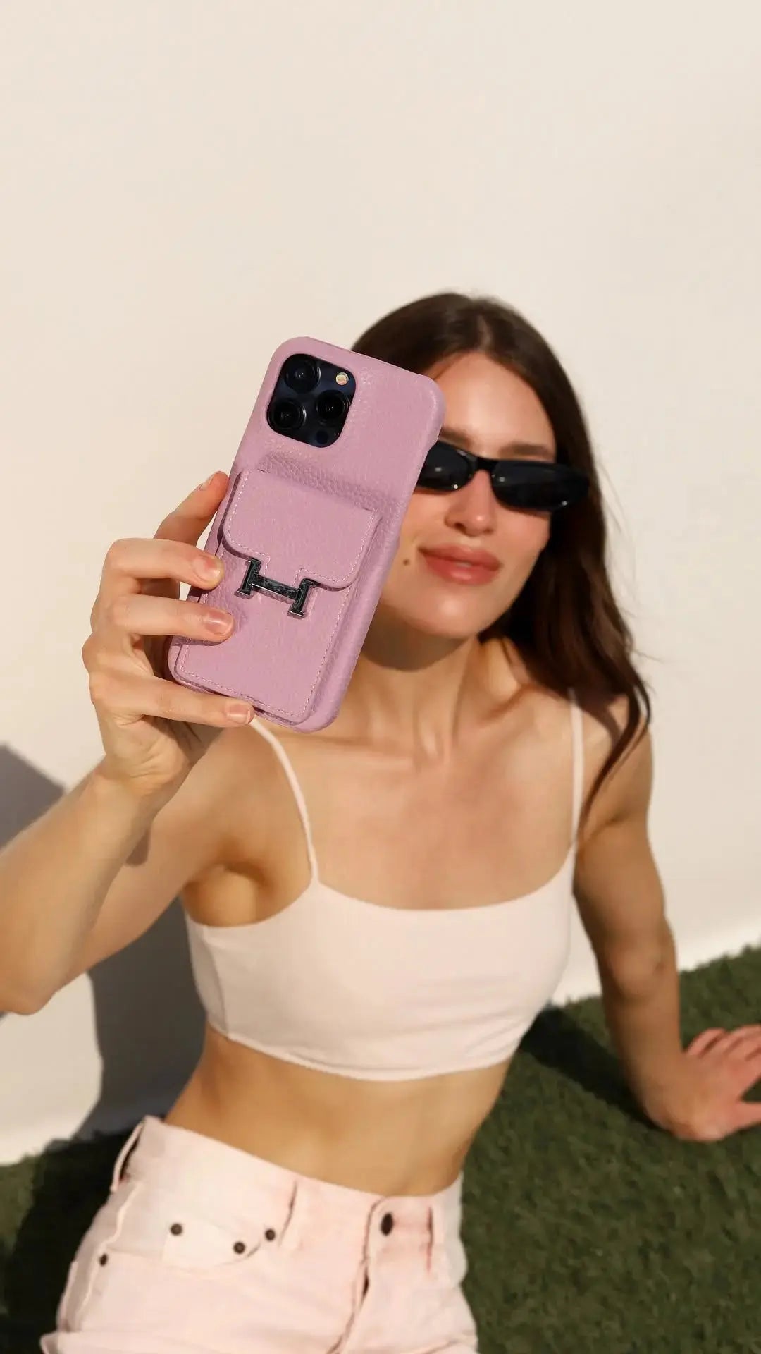 Le Lilas Hermès iPhone 17 Pro Max Case with Cardholder BREATHE