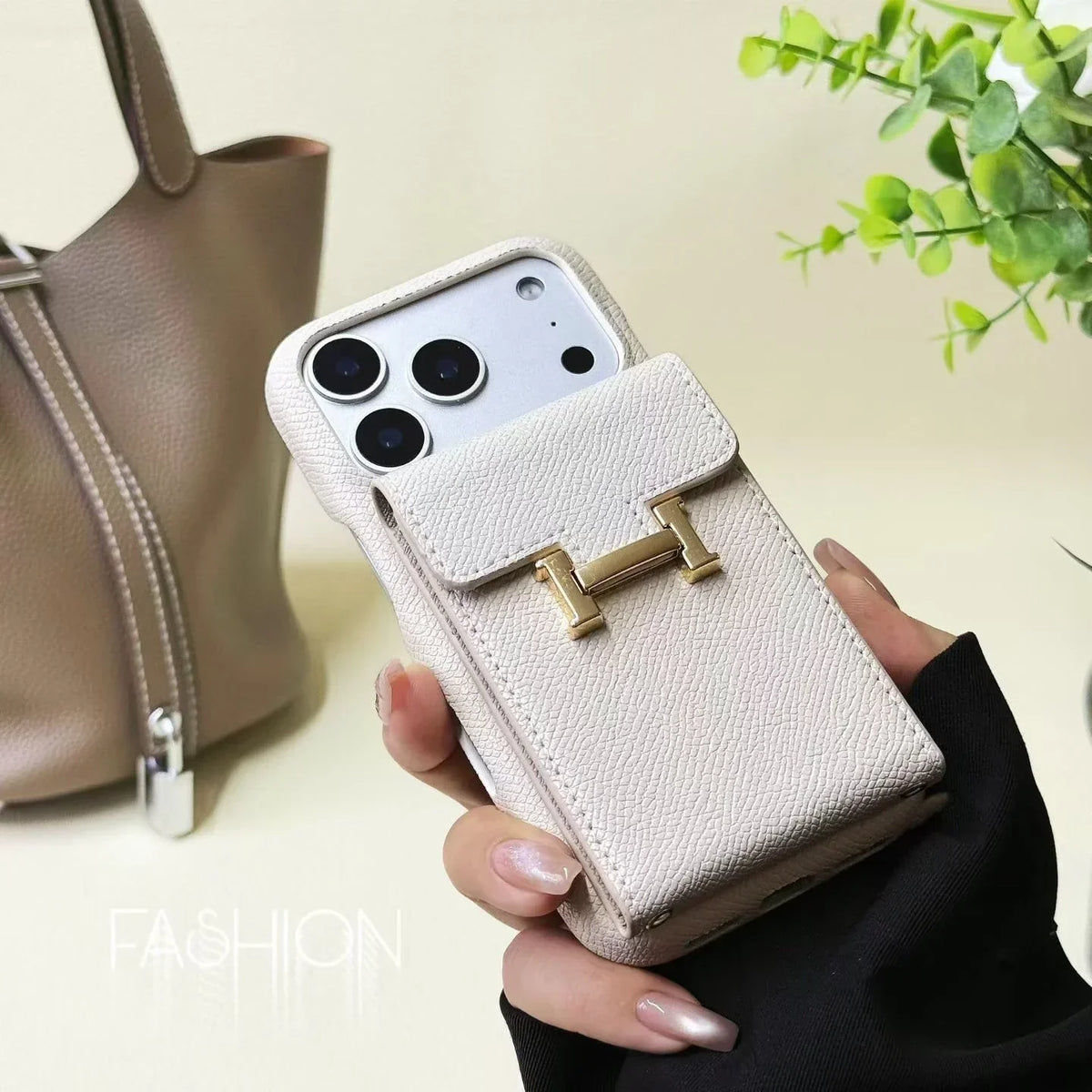 Hermès iPhone 18 Pro Case – Leather Hermes Phone Case With Card Holder