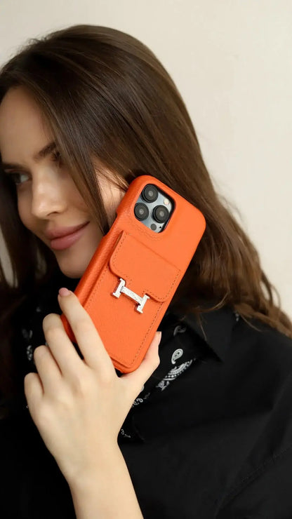L'Orange Hermès iPhone 17 Pro Max Case with Cardholder BREATHE